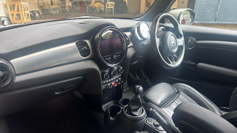 MINI Hatchback 2.0 Cooper S Exclusive 3dr Petrol Hatchback